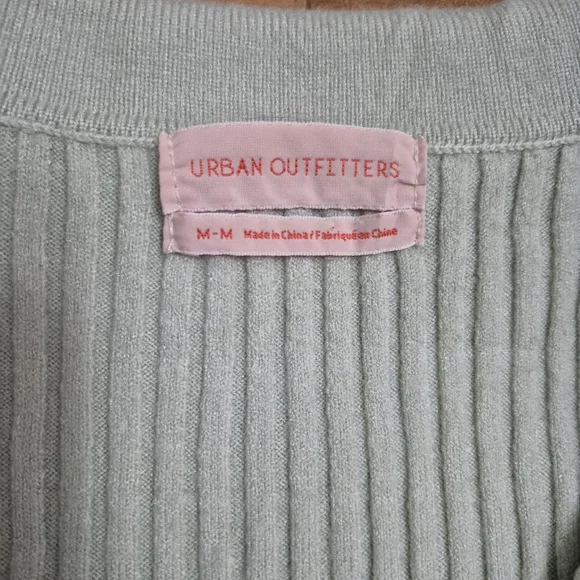 Urban Outfitters Womens Green Skylar Ribbed Button Front Cropped Sweater Size XS - Picture 5 of 6